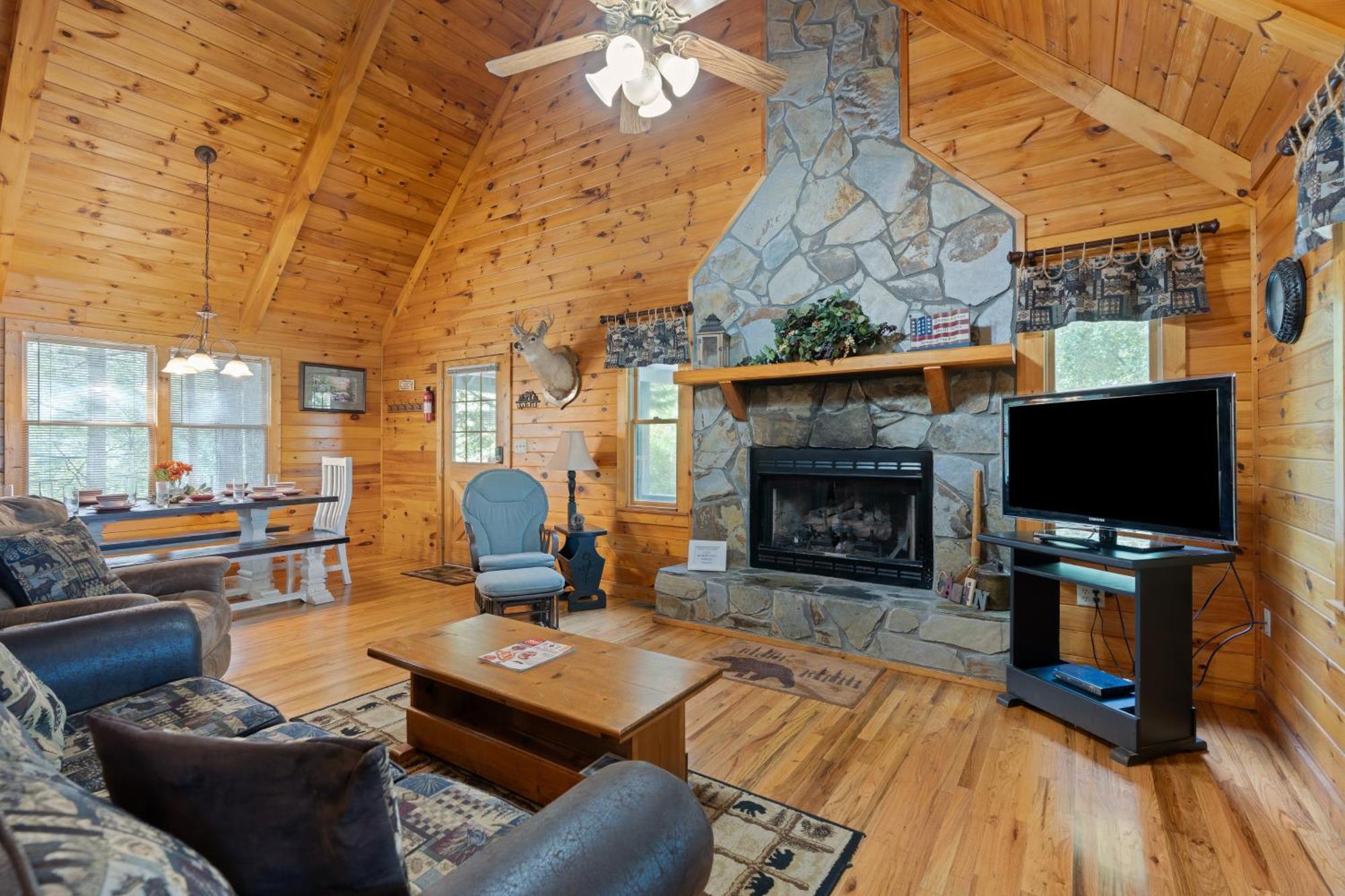 Mountain Rivers Lodge Blue Ridge Exterior photo